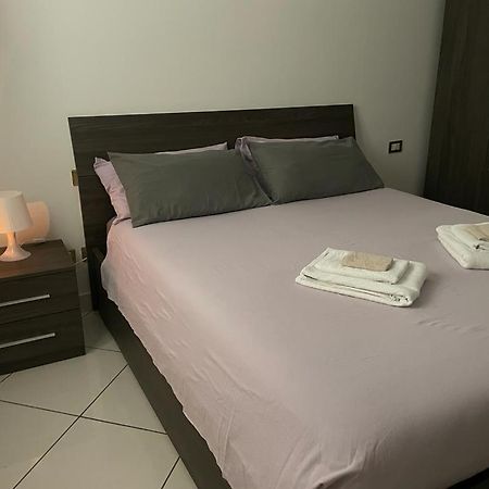 The Sea House Apartment Fiumicino Bagian luar foto